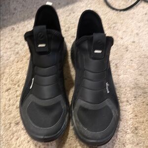 Women’s Black Slip-On Sneaks